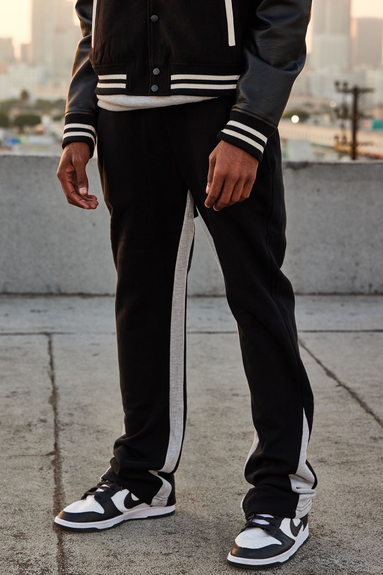 Tayson Flared Sweatpants - Black