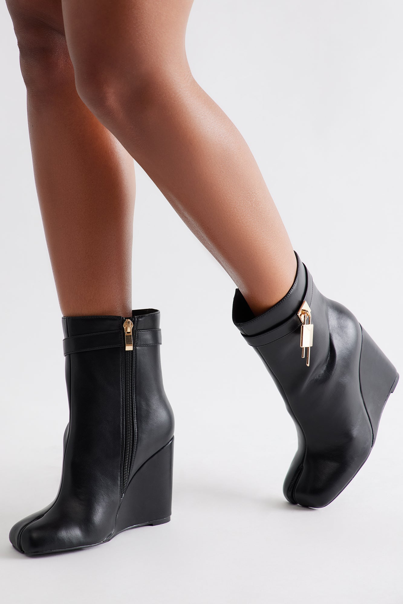 Oliver Tabi Wedge Booties - Black