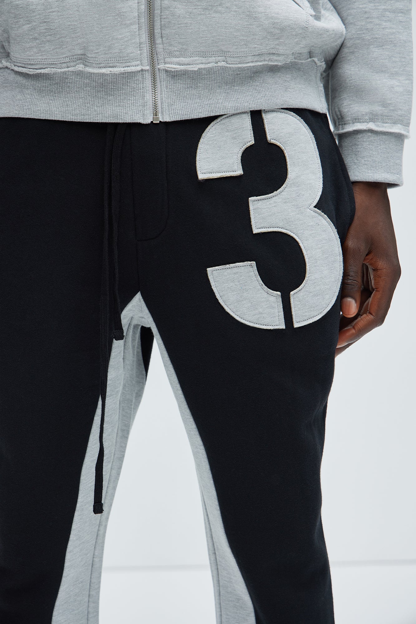 Tayson Number 3 Skinny Flare Sweatpants - Black/combo