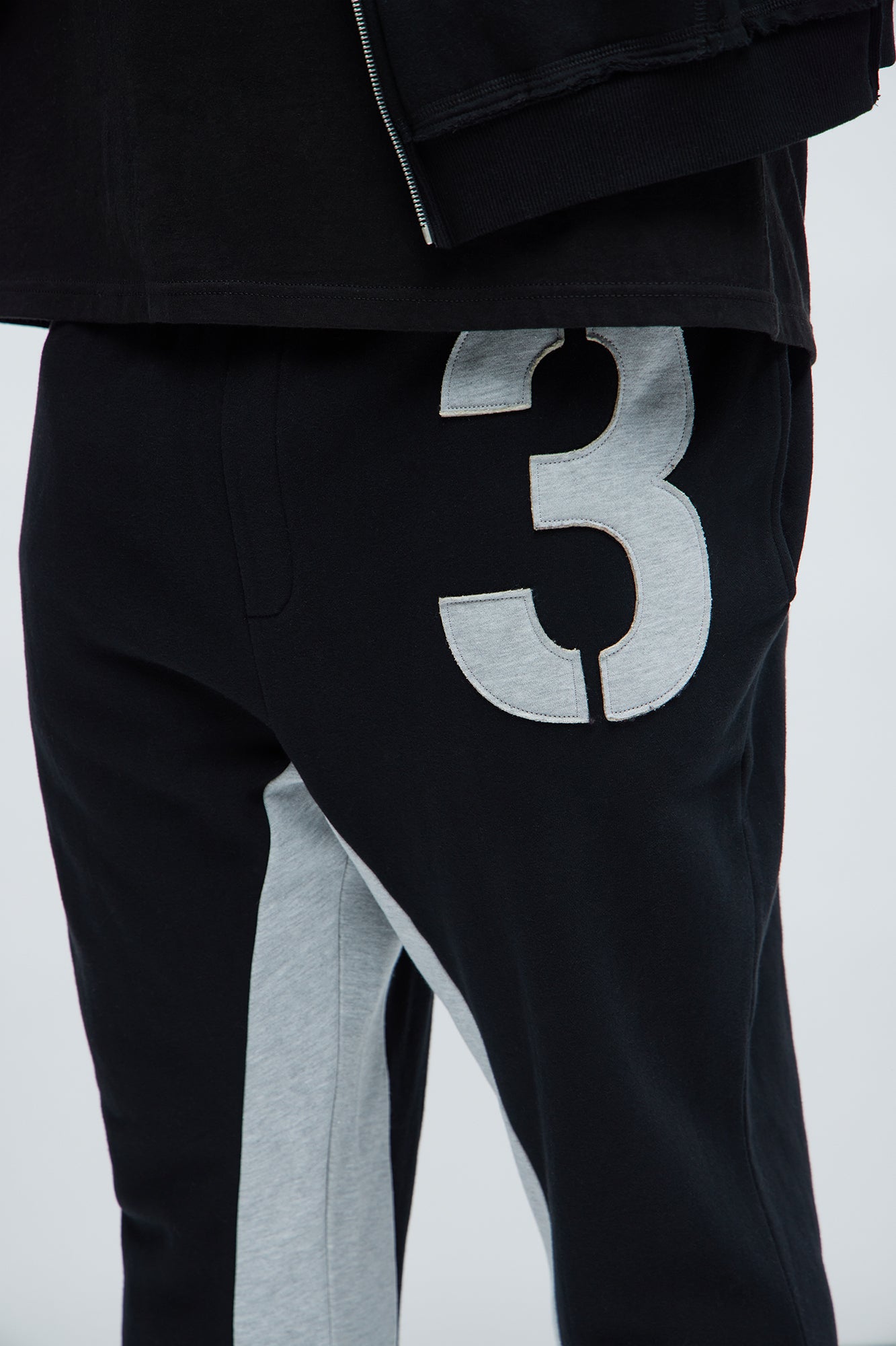 Tayson Number 3 Skinny Flare Sweatpants - Black/combo