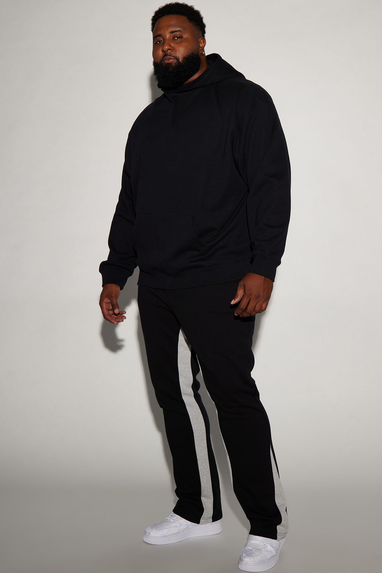 Tayson Flared Sweatpants - Black
