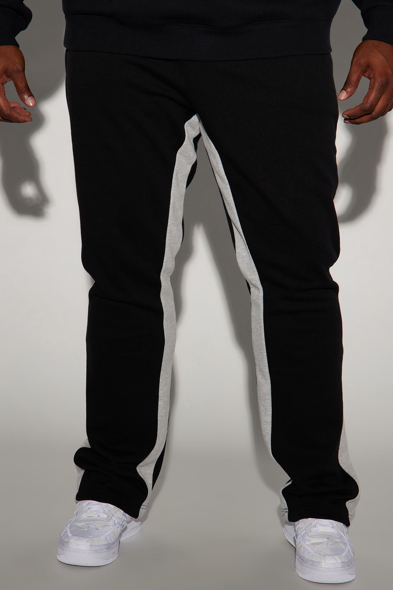 Tayson Flared Sweatpants - Black