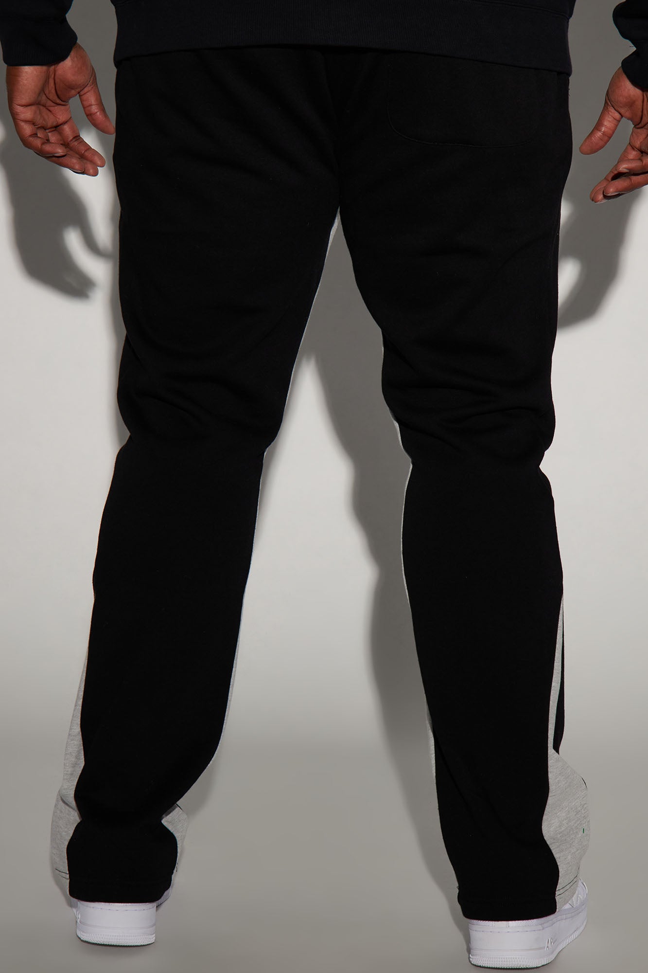 Tayson Flared Sweatpants - Black