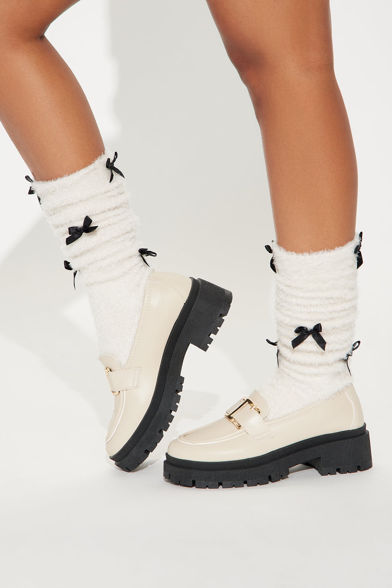Fuzzy Bow Socks - Ivory