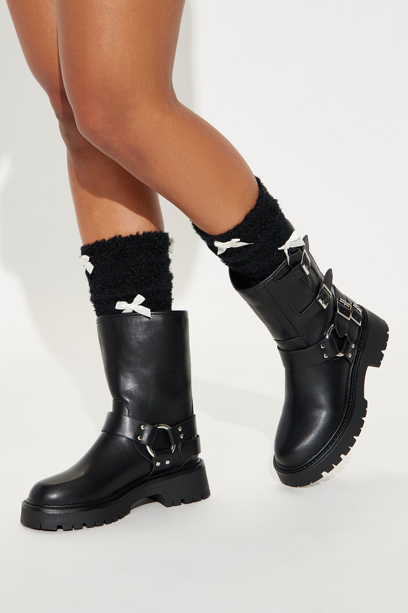 Fuzzy Bow Socks - Black/White