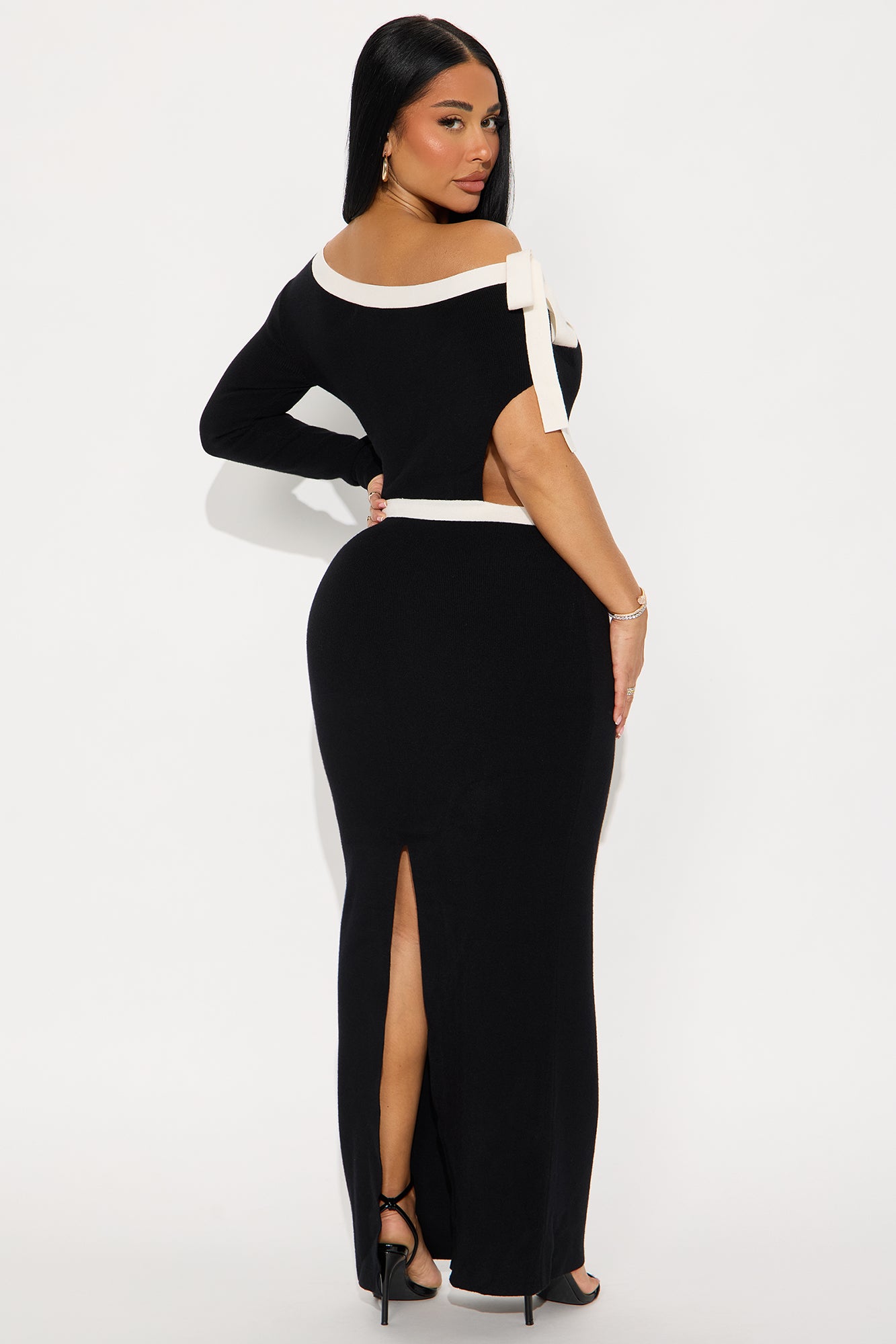 Switz Contrast Sweater Maxi Dress - Black/White