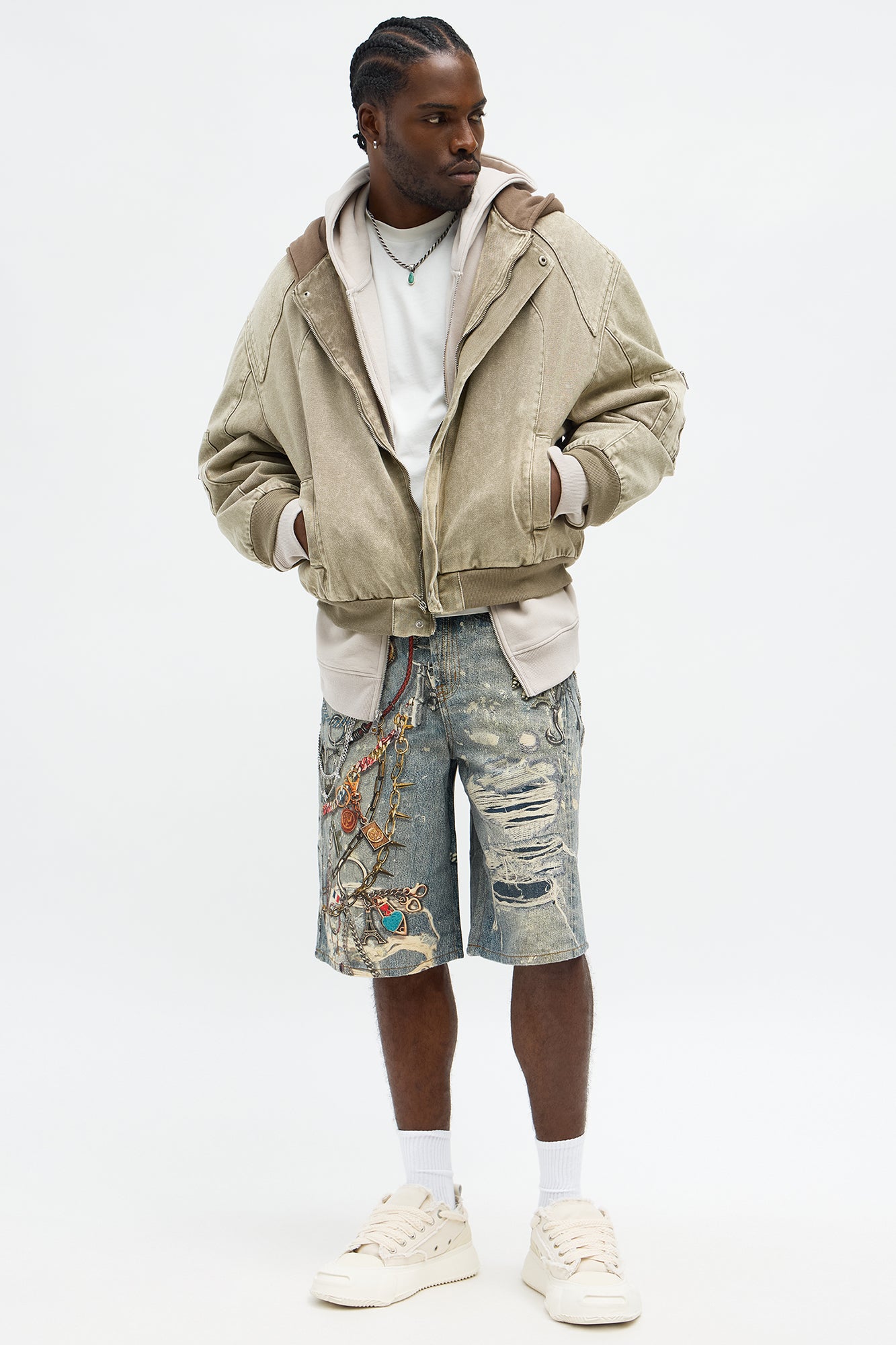 Relaxed Chain Distressed Printed Denim Short - Light Wash