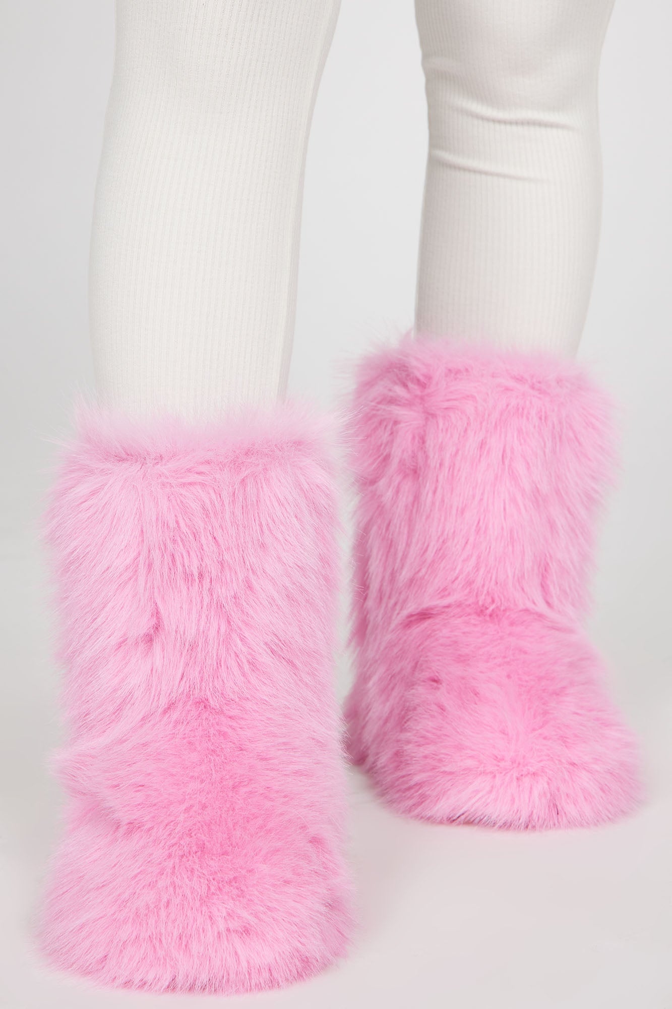 Chilly Days Booties - Pink