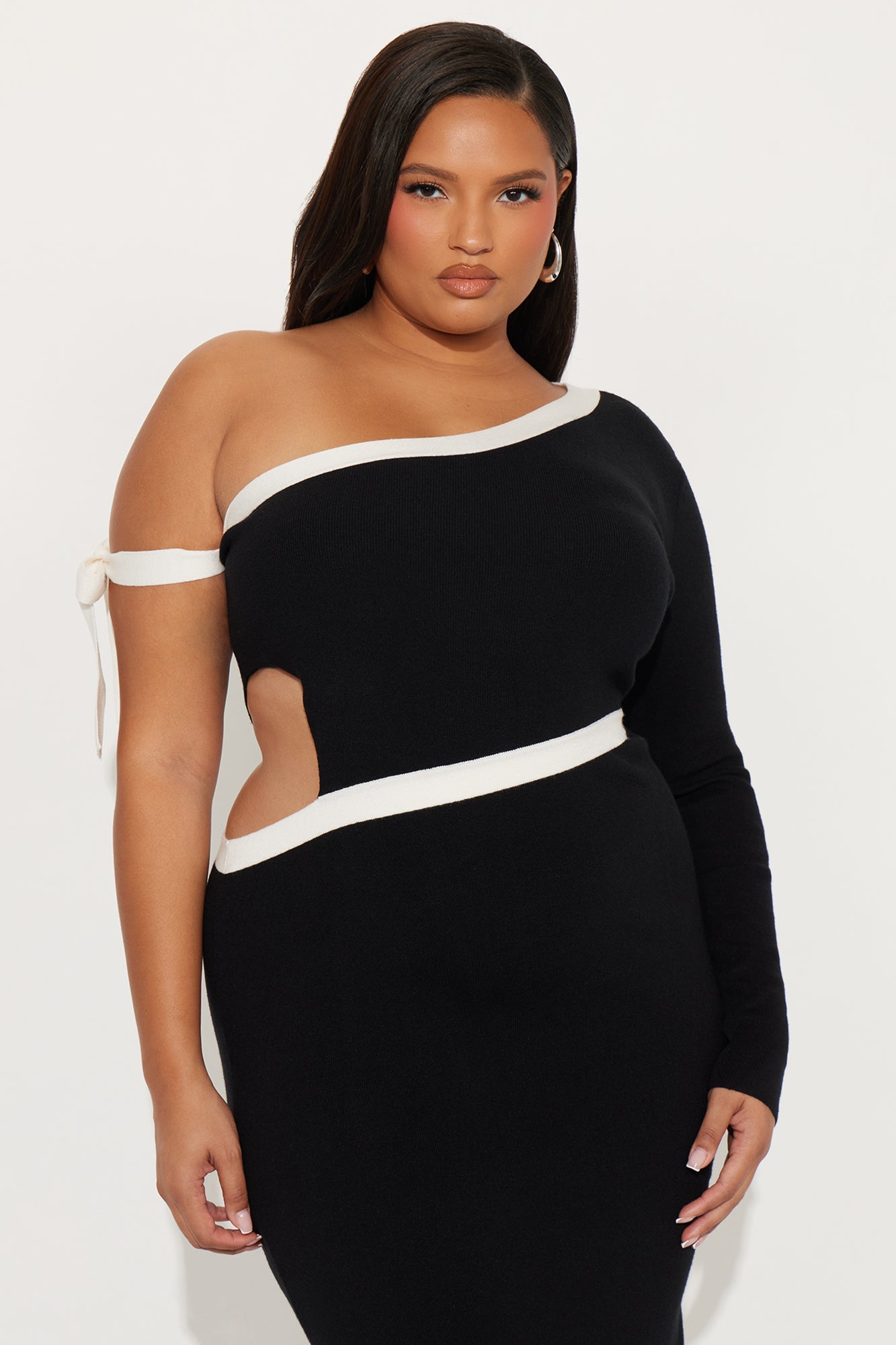 Switz Contrast Sweater Maxi Dress - Black/White