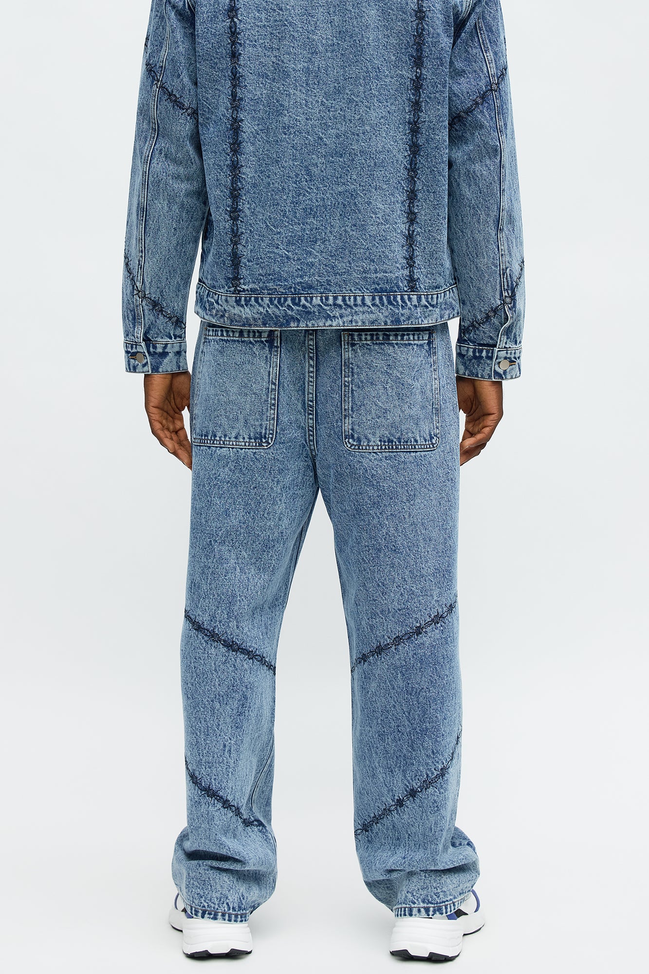 Baggy Embroidered Barbwire Jean - Medium Blue Wash