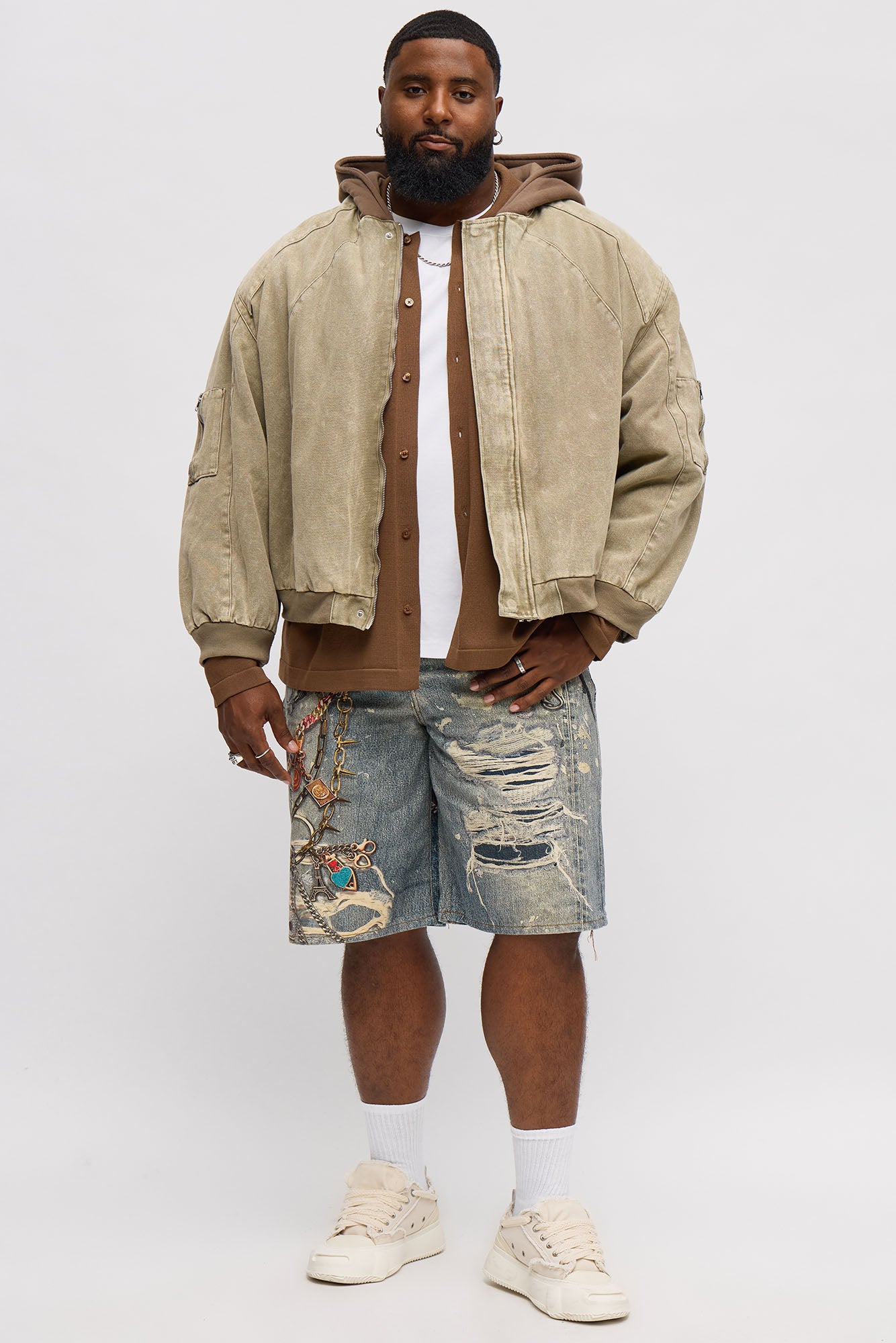 Relaxed Chain Distressed Printed Denim Short - Light Wash