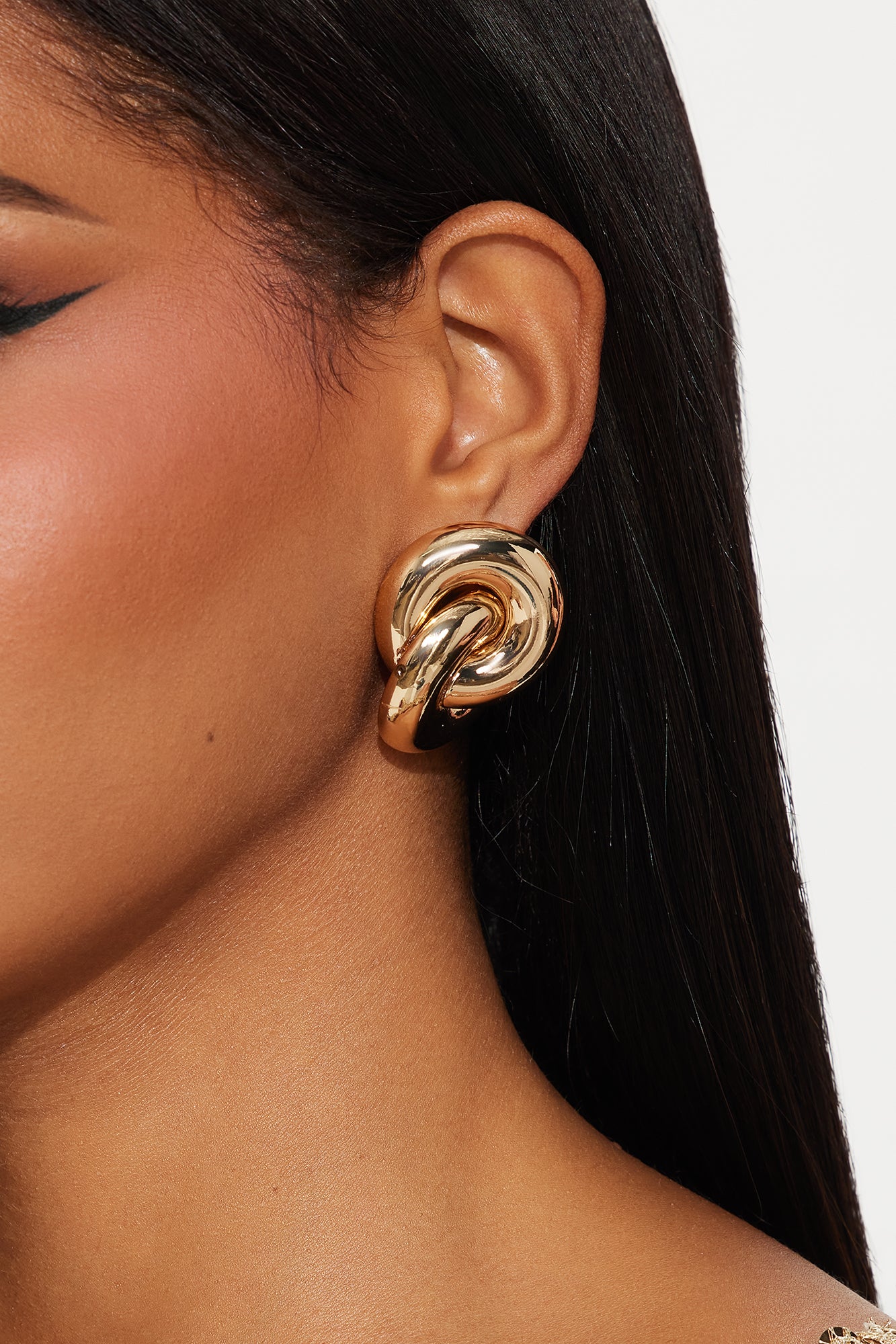 In Flow State Drop Earrings - Gold