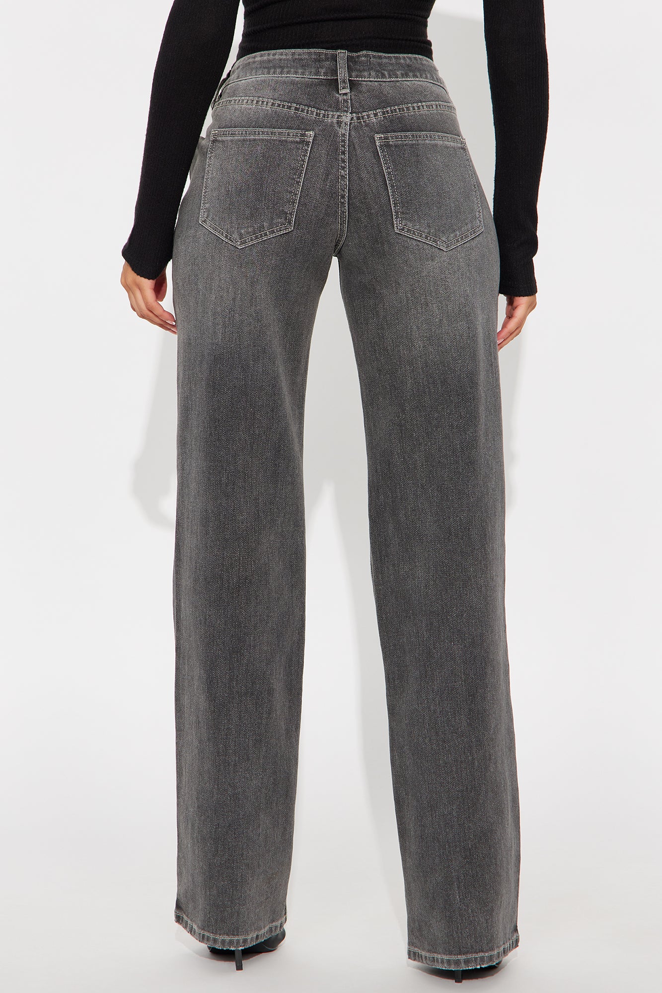 Greyson Low Rise Straight Leg Jeans - Grey