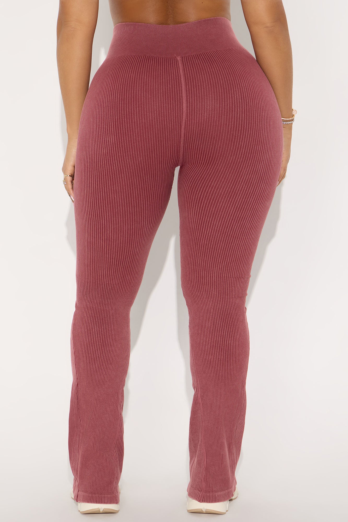 Mia Ribbed Seamless Flare Pant - Sangria