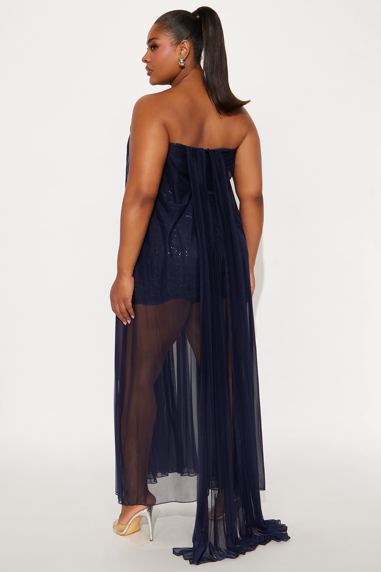 Graceful Kiss Mesh Gown - Navy