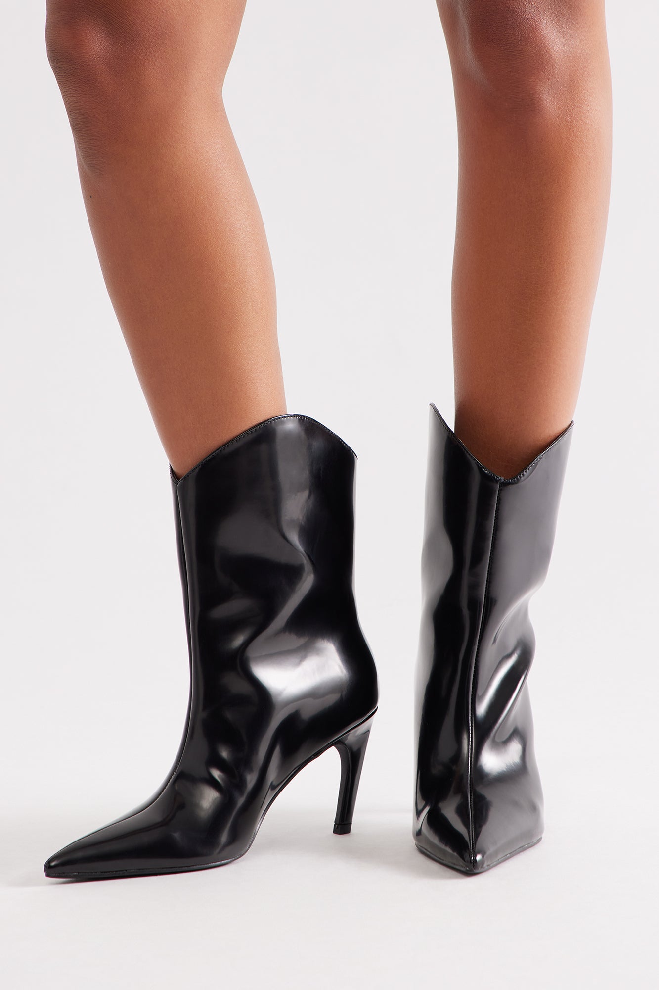Mae Pointed Toe Booties - Black