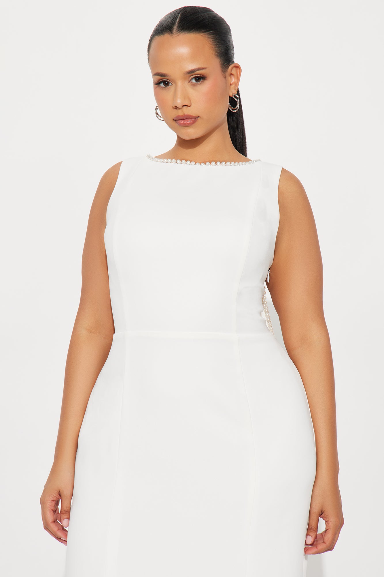 Elegant And Elevated Bow Gown - White