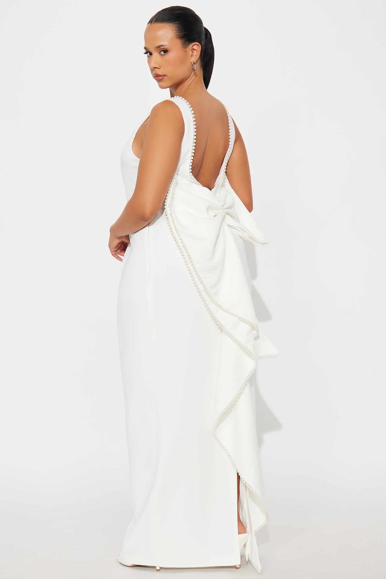 Elegant And Elevated Bow Gown - White