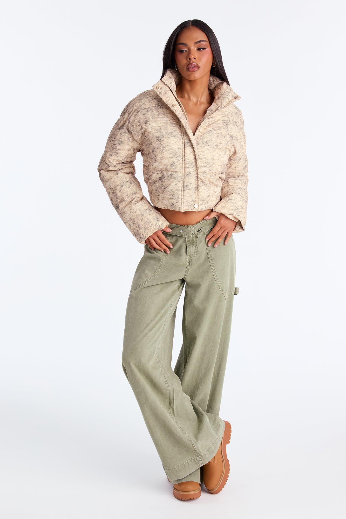 Stepping Out Washed Puffer Jacket - Beige/Brown