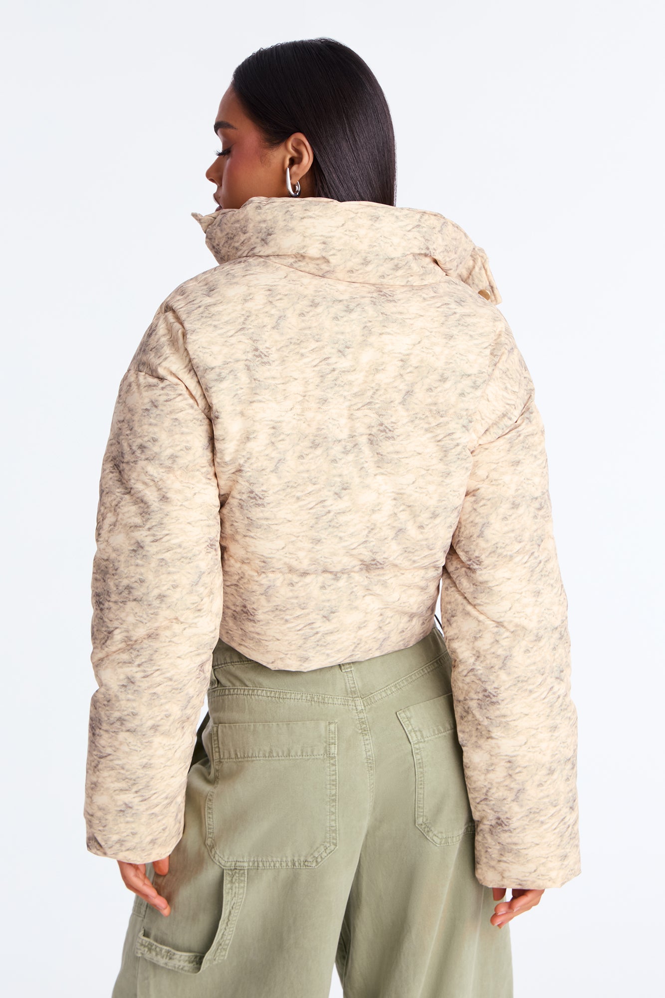 Stepping Out Washed Puffer Jacket - Beige/Brown