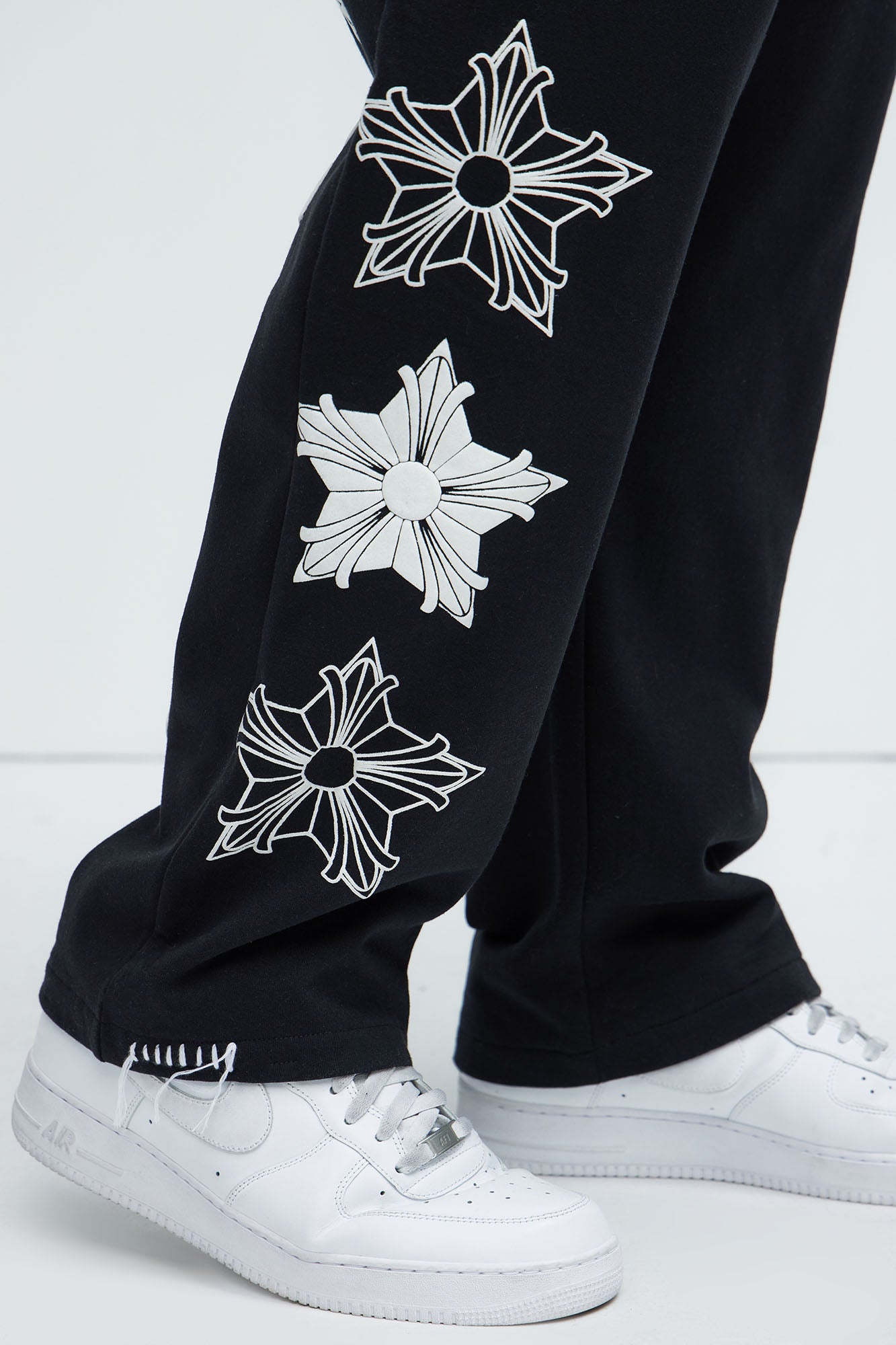 Stars Align Jogger - Black