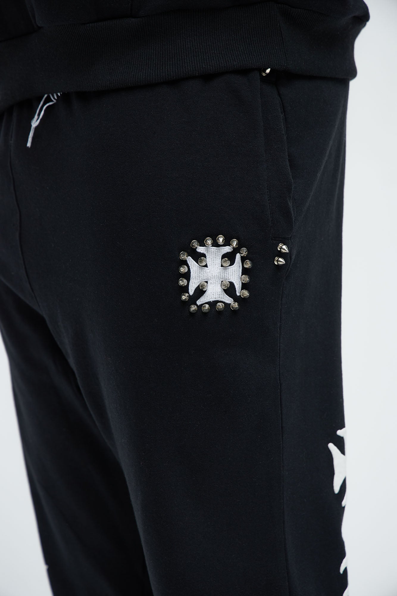 Stars Align Jogger - Black