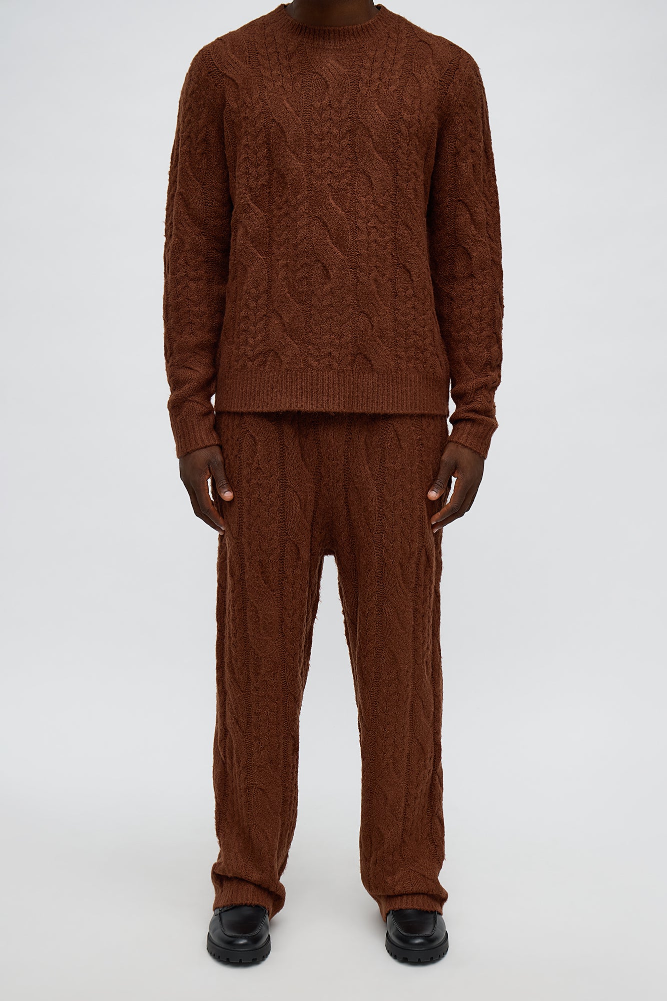 Day To Day Cable Knit Sweatpants - Brown