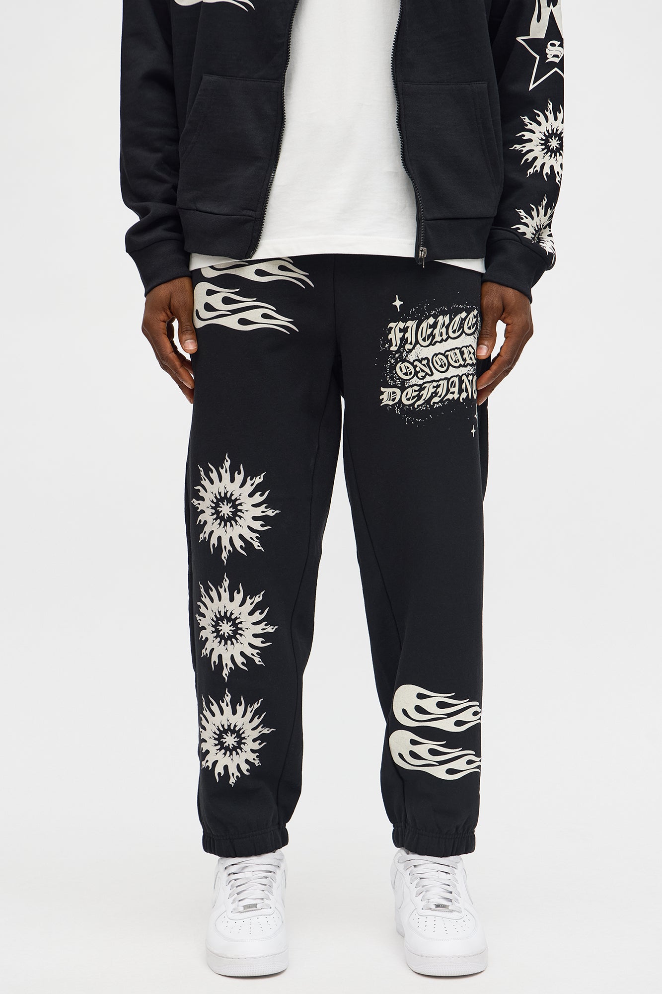 In The Chaos Jogger - Black