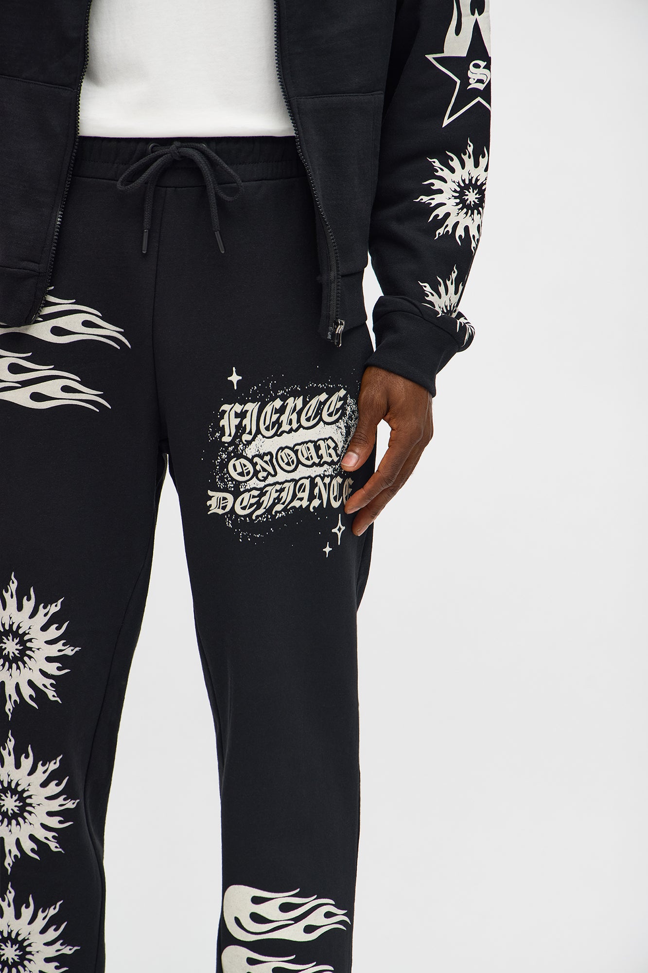 In The Chaos Jogger - Black