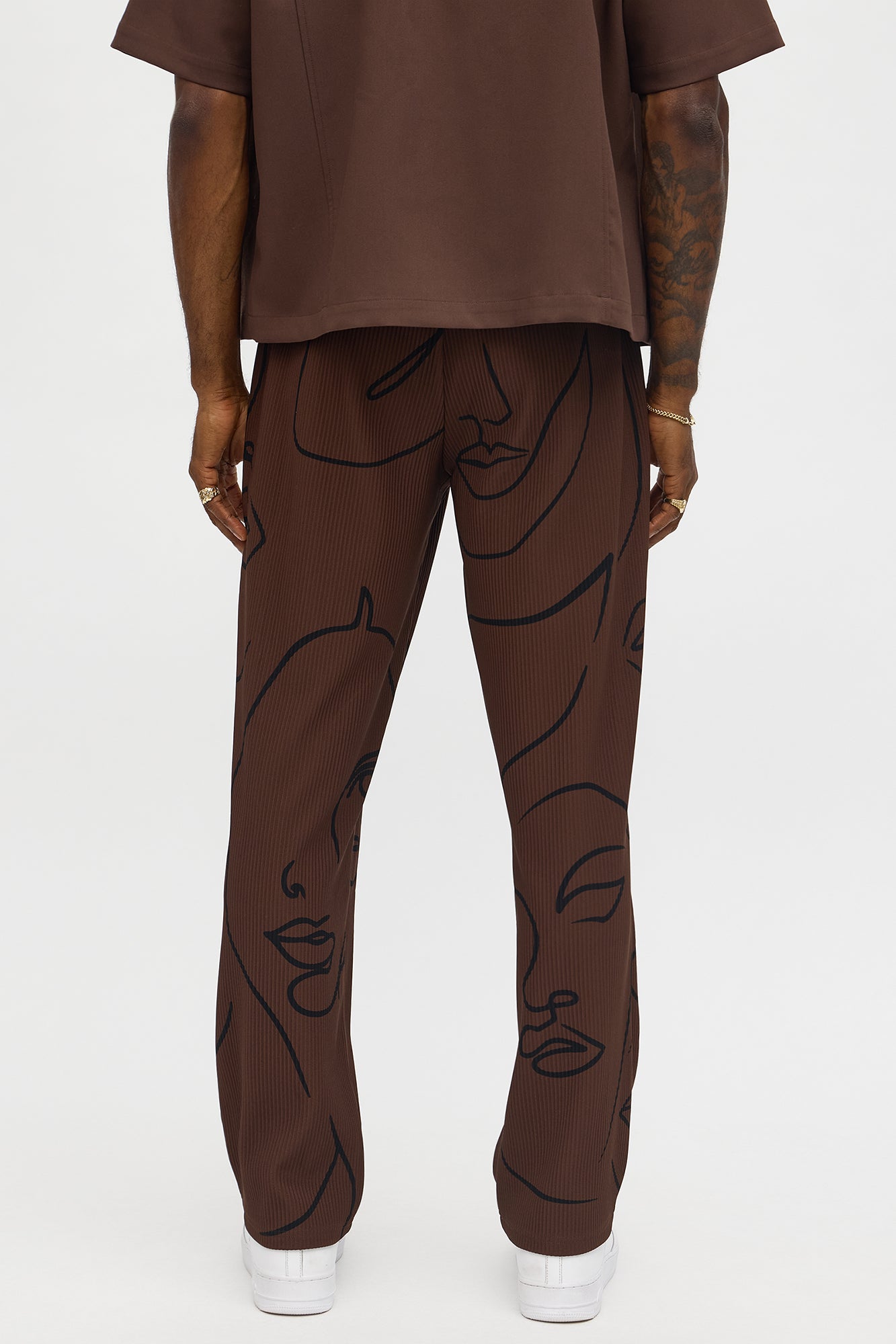 Straight Show Up Printed Face Pant - Brown