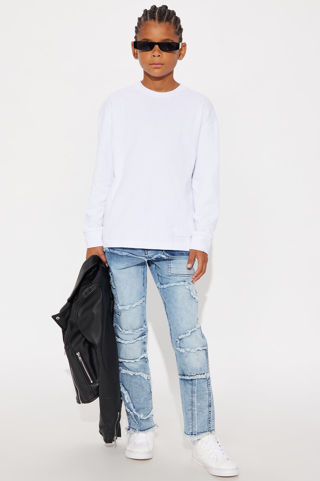 Mini Reid Multi Pocket Frayed Straight Leg Jeans - Medium Wash