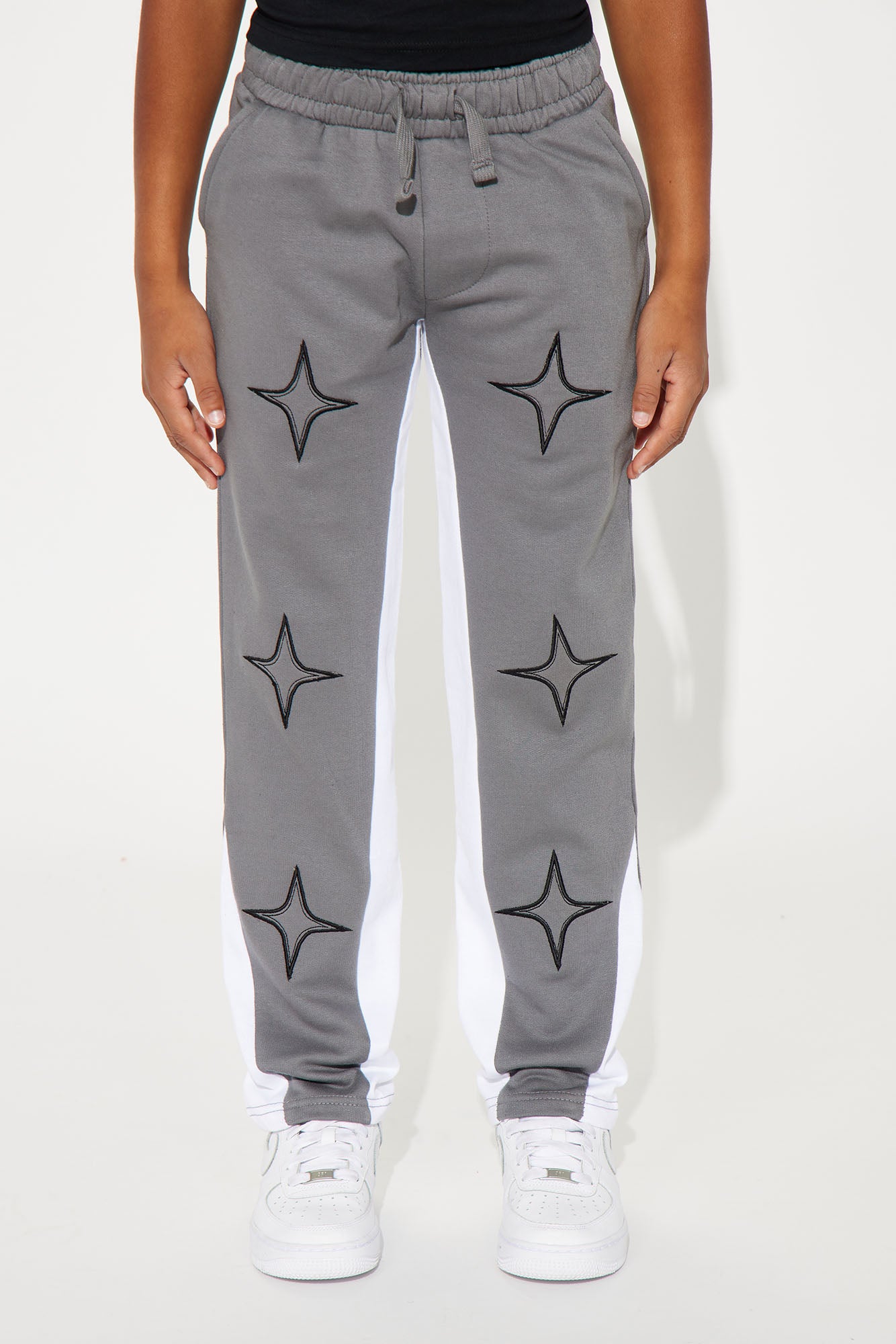 Mini Star Sight Patched Fleece Straight Bottom Pant - Charcoal