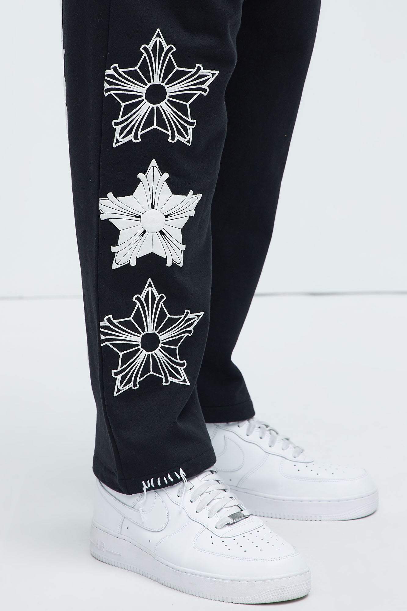 Stars Align Jogger - Black