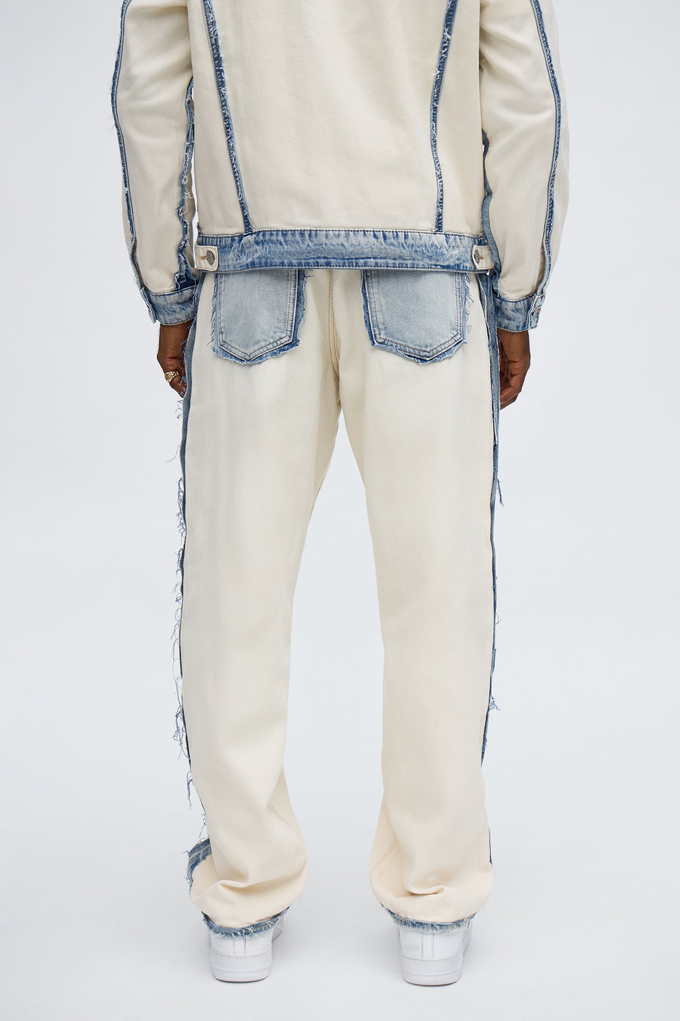 Relaxed Straight Benji Frayed Jean - Off White/combo