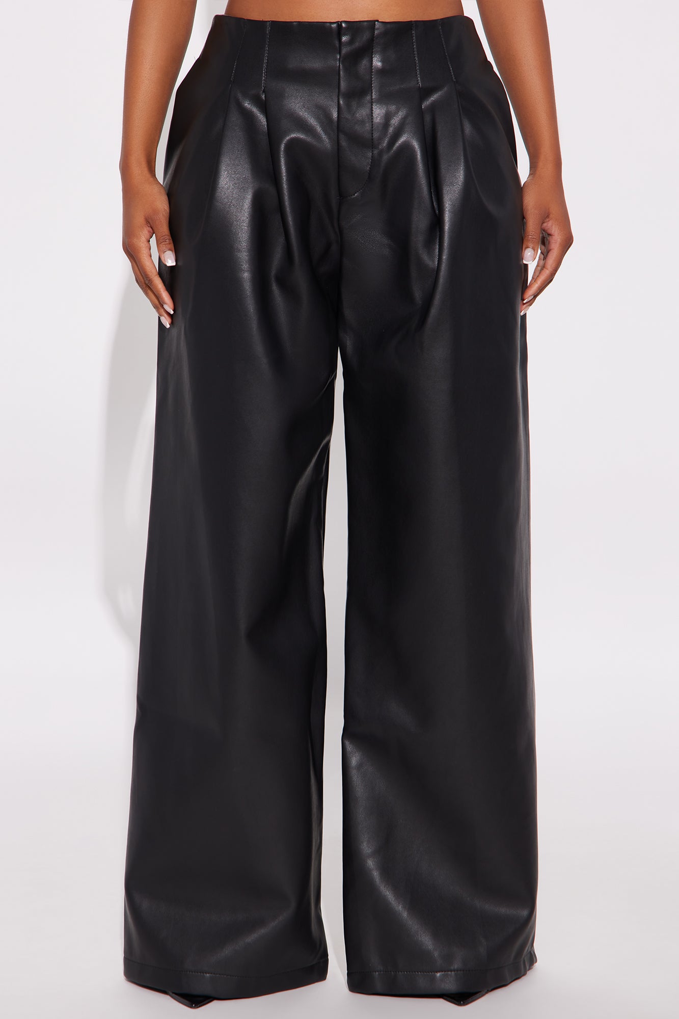 Mave Faux Leather Pleated Wide Leg Pant 32″ - Black