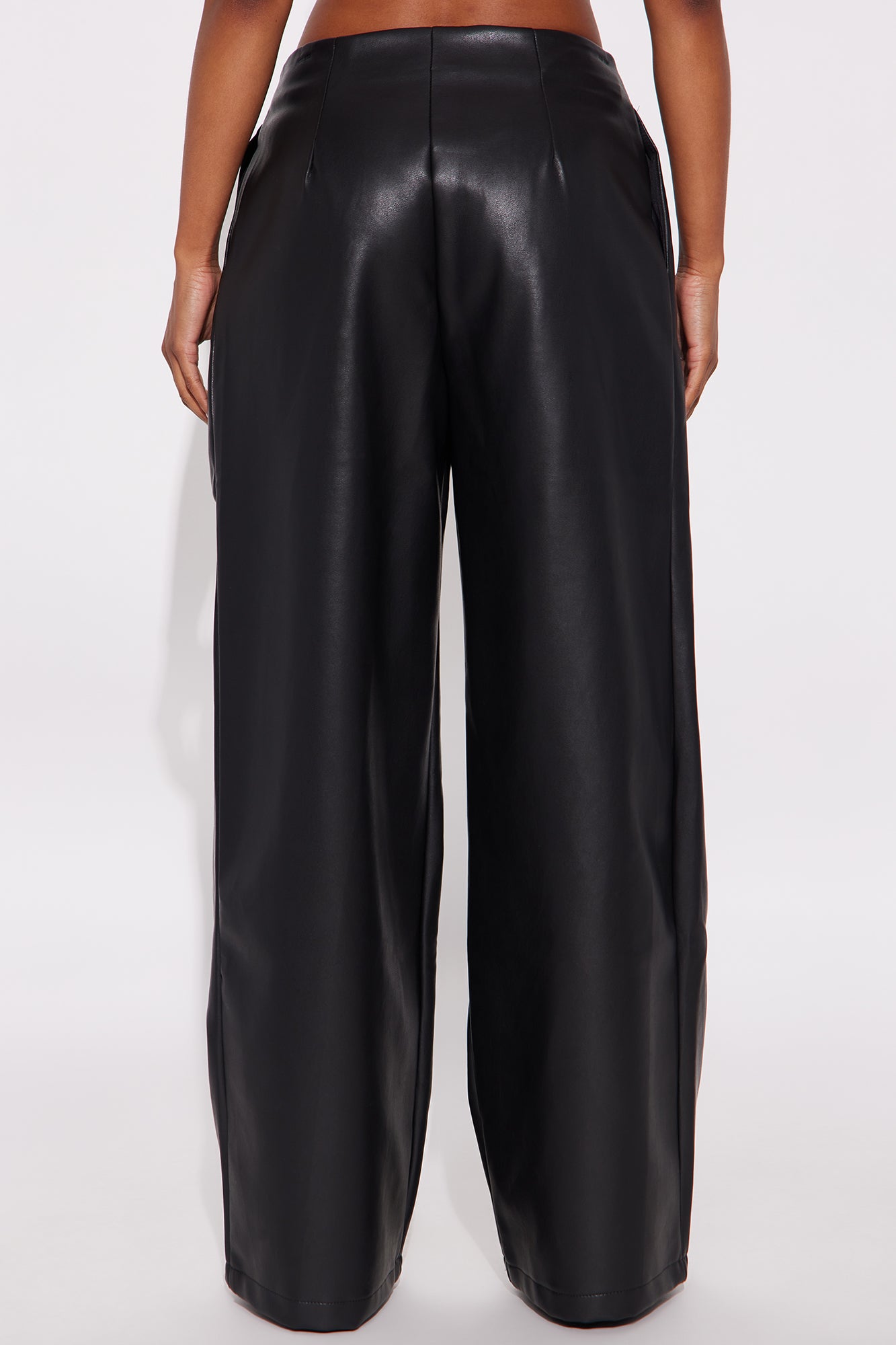 Mave Faux Leather Pleated Wide Leg Pant 32″ - Black