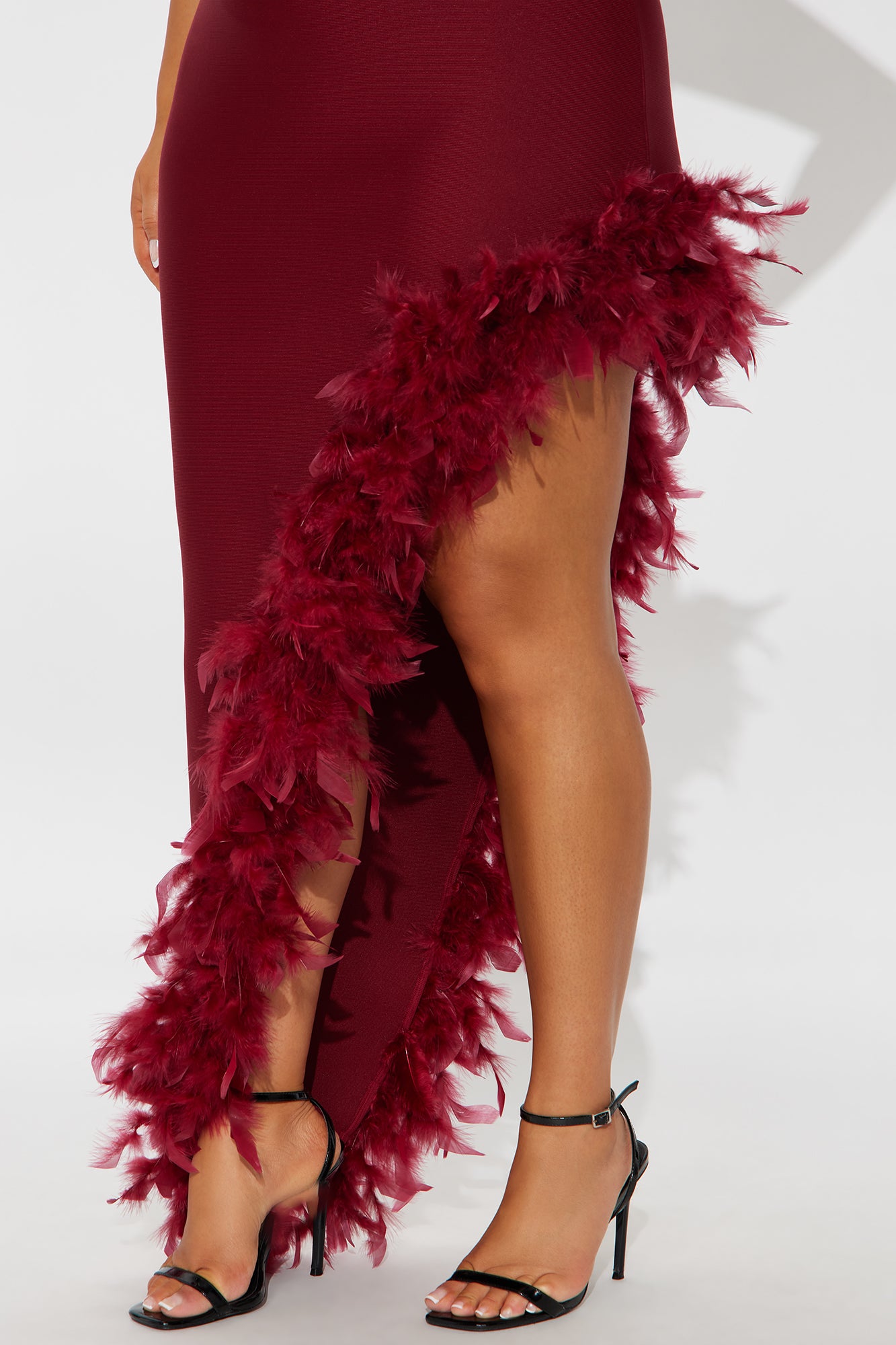 Jorgie Feathered Bandage Gown - Wine