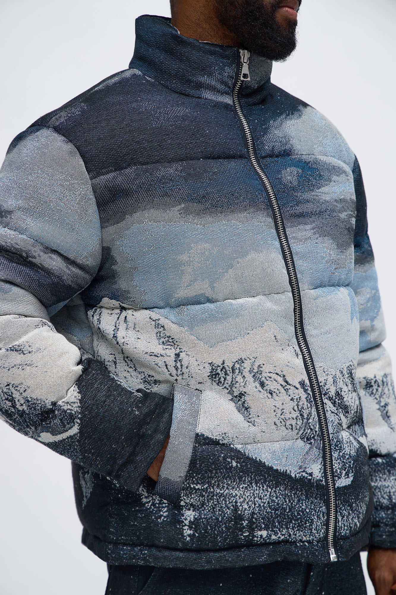 Cabin Escape Tapestry Puffer Jacket - Navy