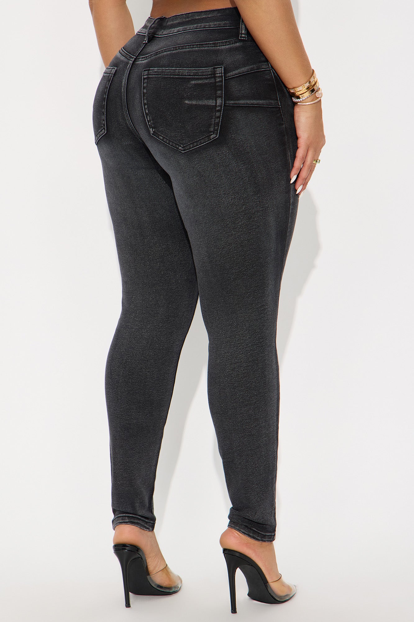 She's An Icon Curvy Stretch Skinny Jeans - Black Wash