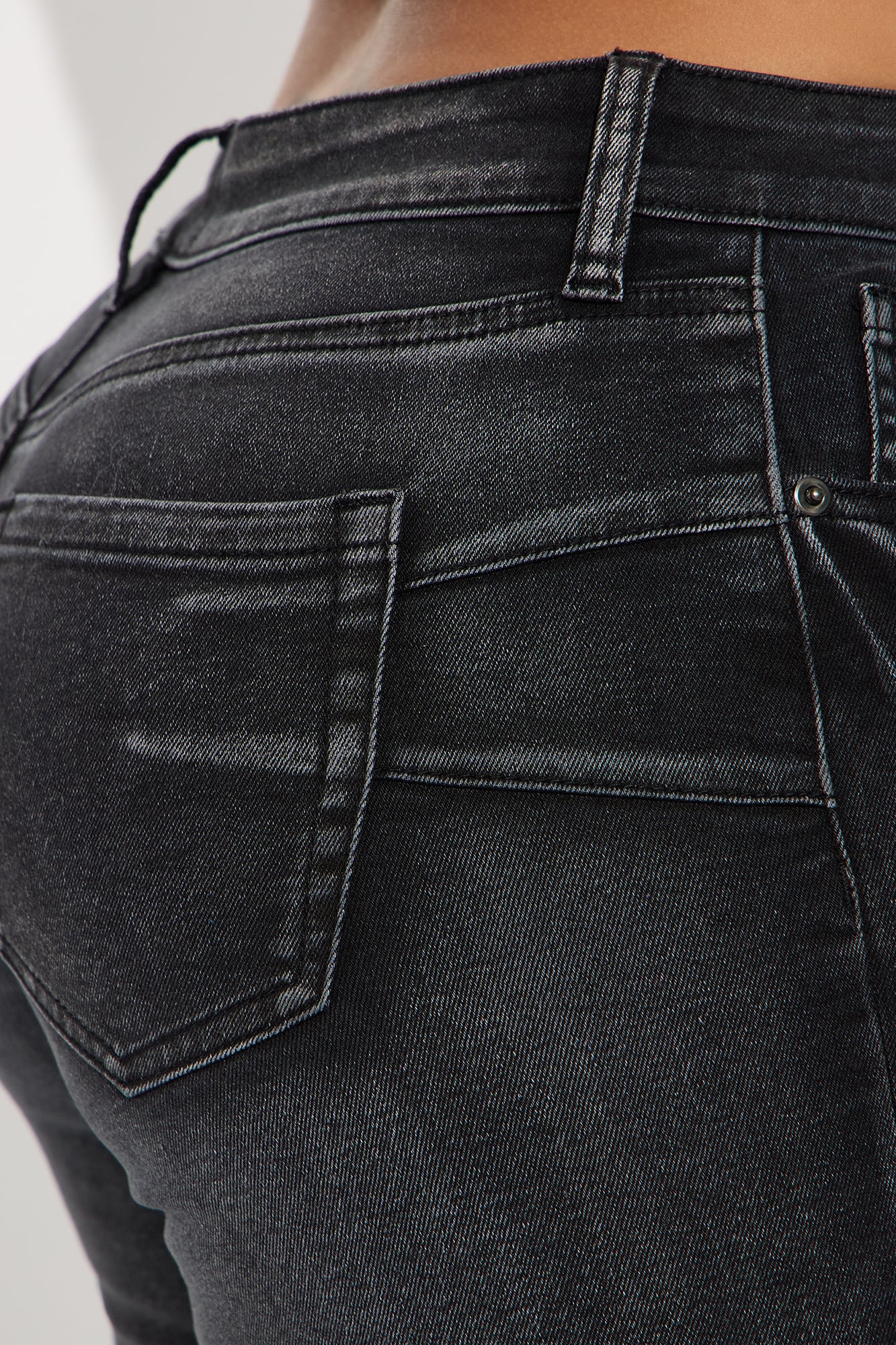 She's An Icon Curvy Stretch Skinny Jeans - Black Wash