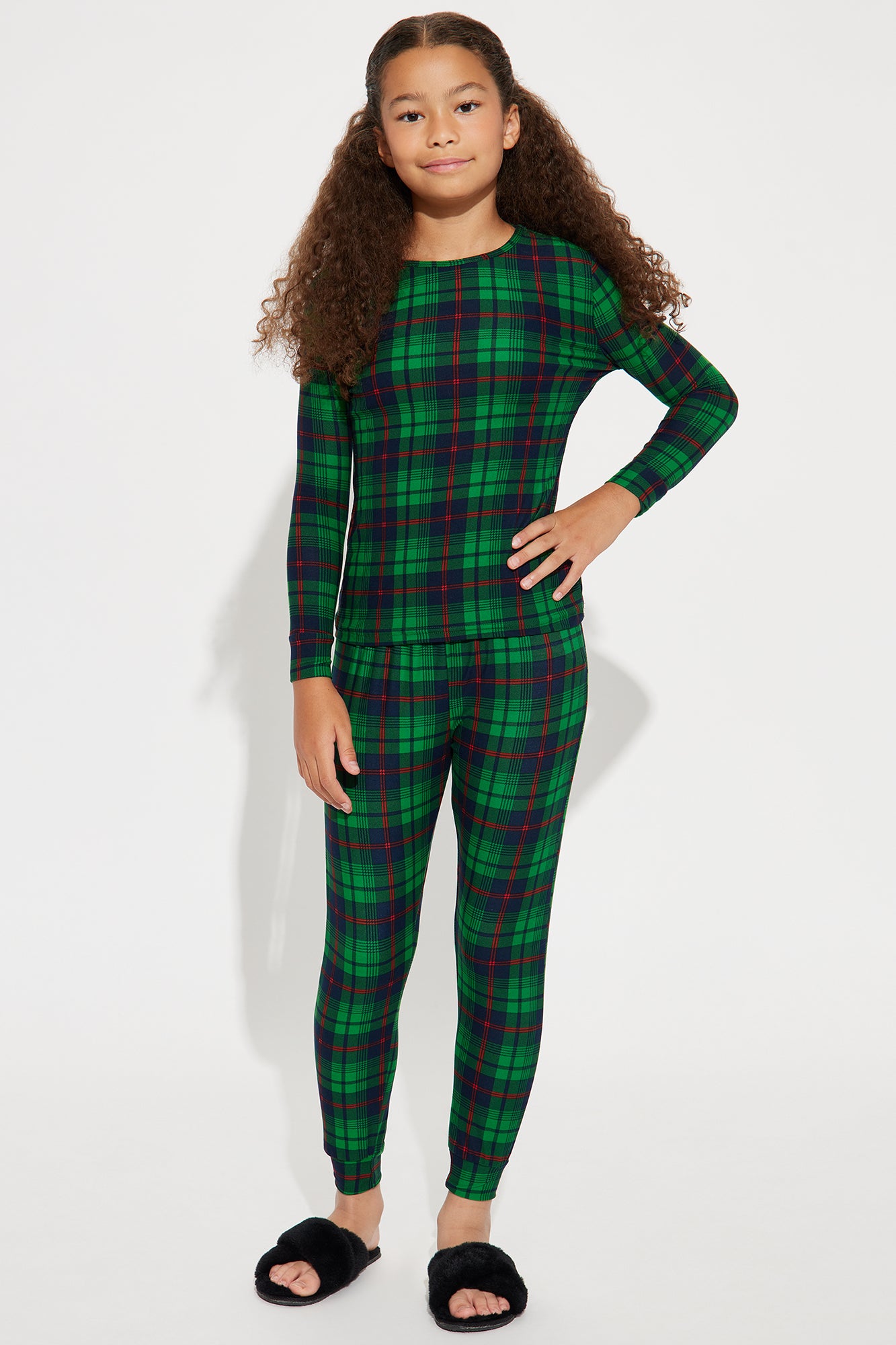 Mini Winter Getaway Matching Family Pant Set - Green/combo