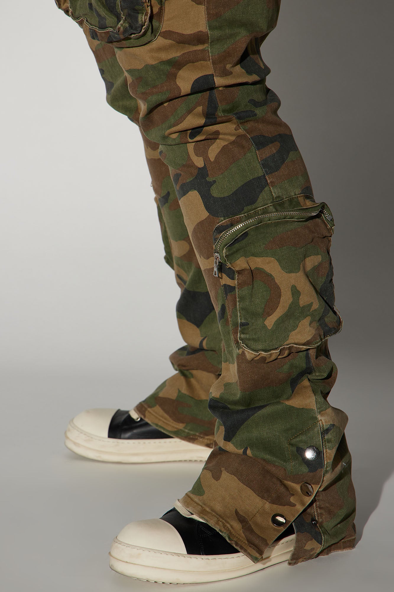 Round Up Stacked Skinny Flare Pants - Camouflage