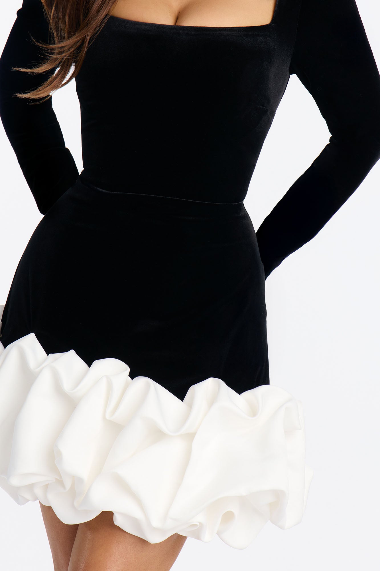 Sienna Velvet Long Sleeve Mini Dress - Black/White