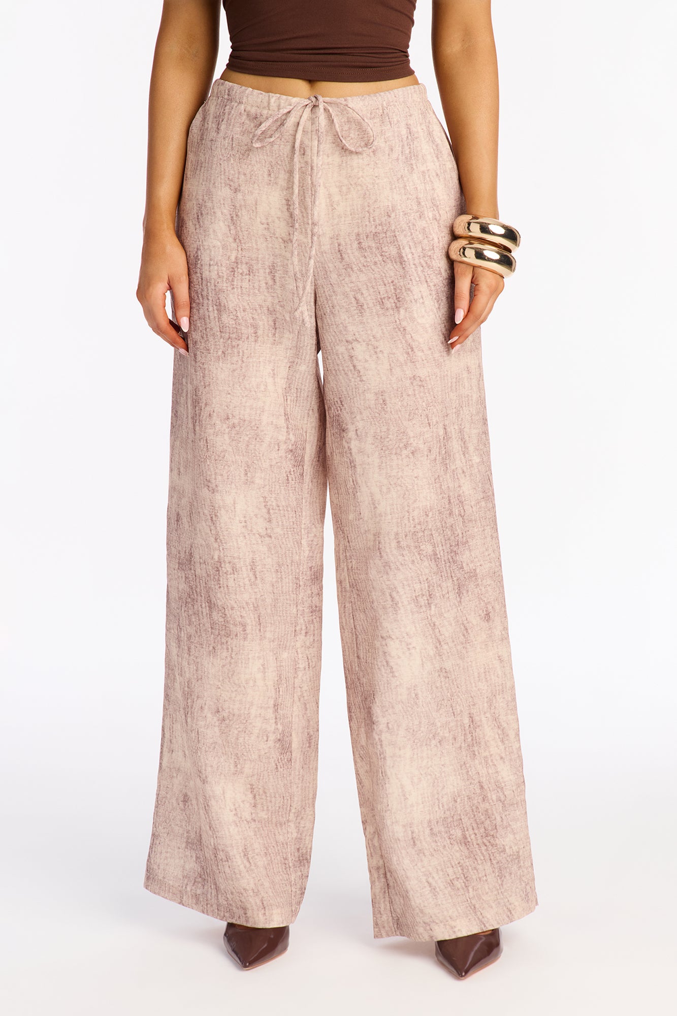 Amelia Textured Wide Leg Pull On Drawstring Pant 32″ - Brown/combo