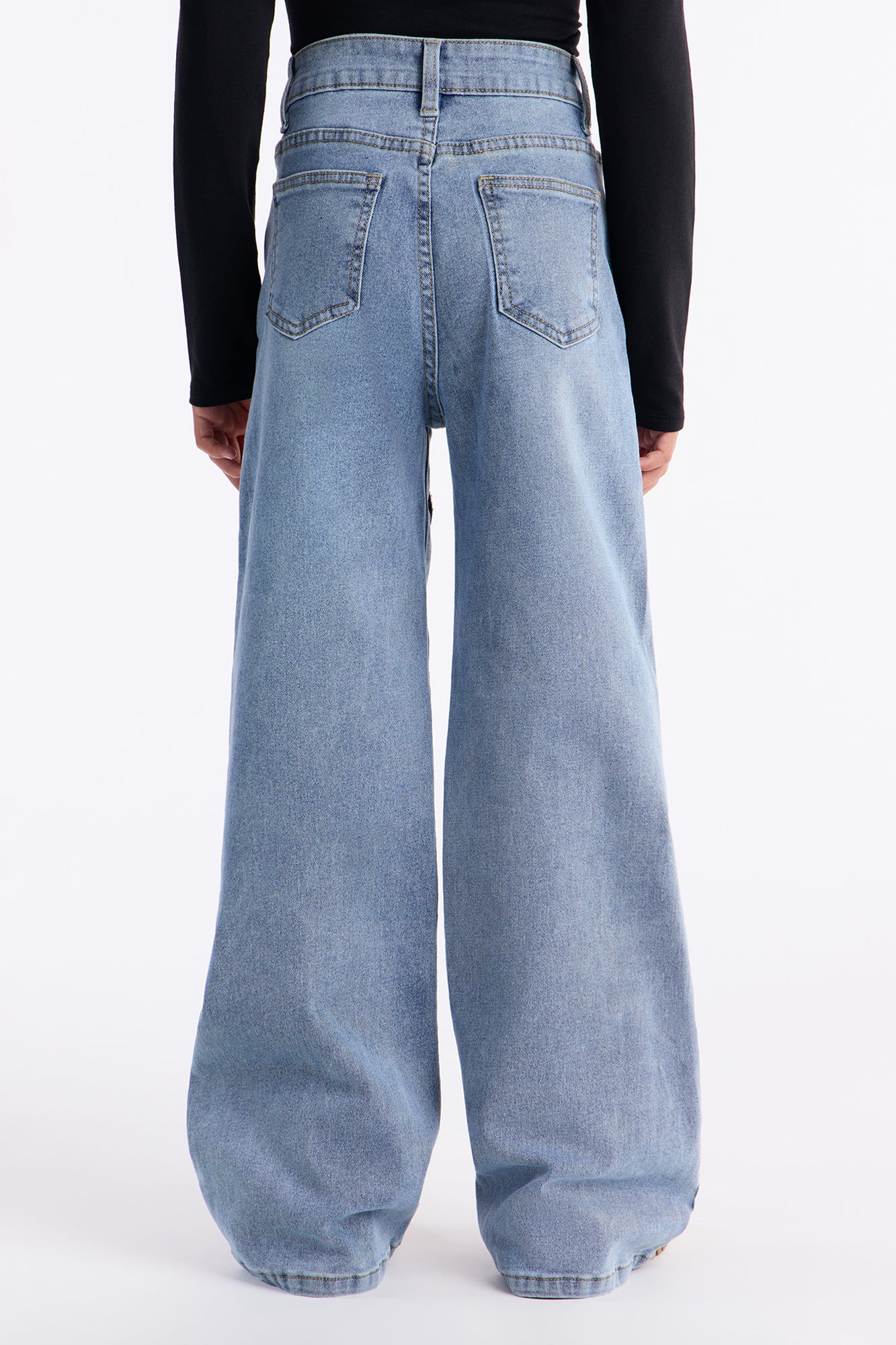 Mini Show Your Passion Wide Leg Jeans - Medium Wash