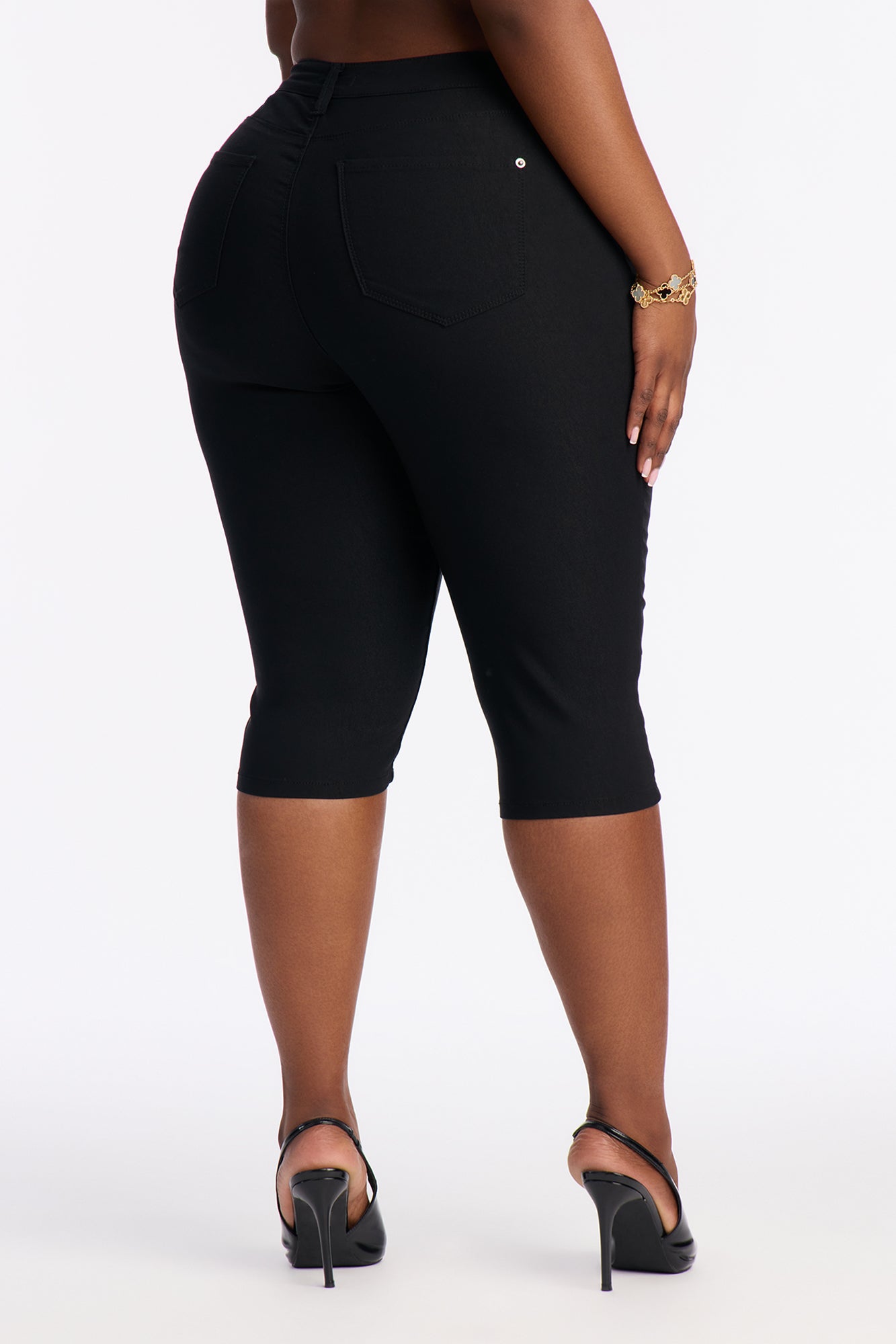 Hyperstretch Skinny Pedal Pusher Capri Pant 17″ - Black