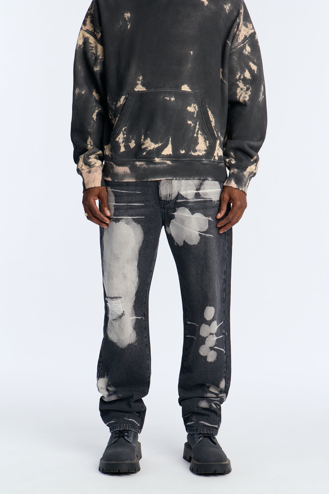 Straight Bleach Me Jean - Black Wash