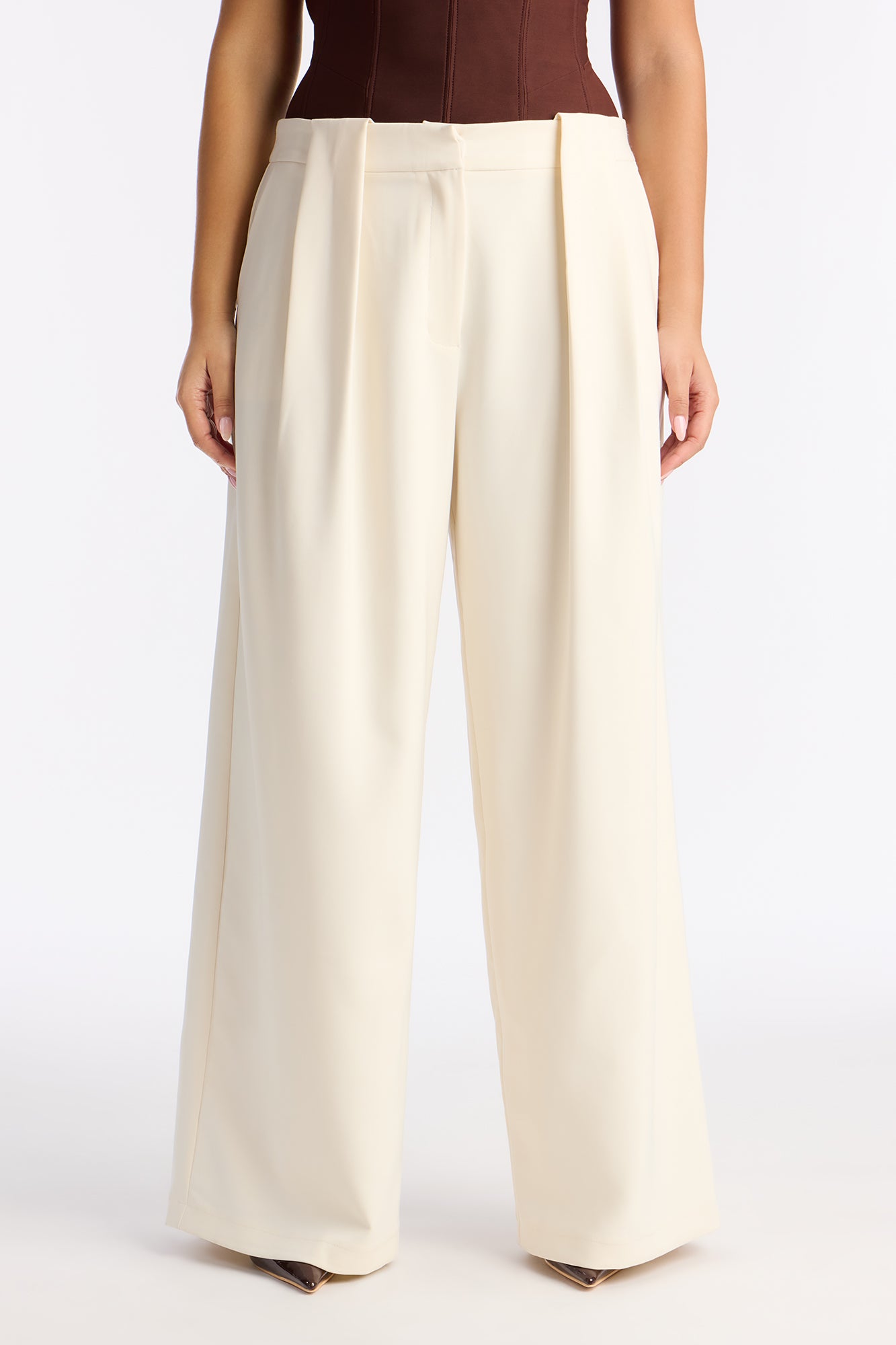 Read The Room Pleated Wide Leg Trousers 33″ - Ivory