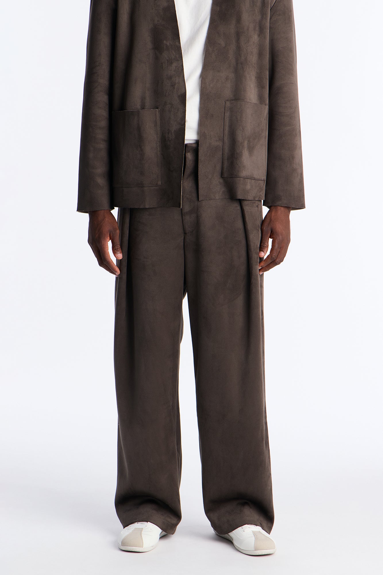 Baggy Noven Edge Suede Guekha Trouser - Grey