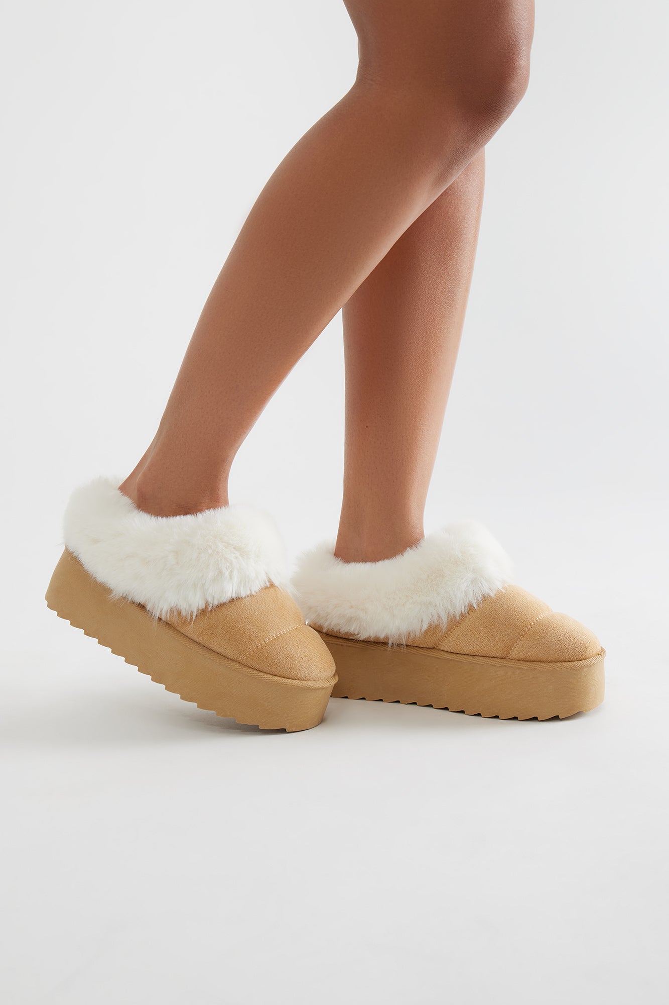 North Pole Fur Trim Booties - Tan